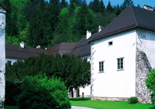 Керамическая черепица Creaton BIBER KLASSIK FINESSE blau glasiert