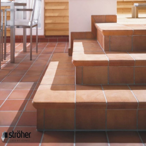 Клинкерная ступень фронтальная Terra 316 patrizierrot Stroeher 240x340x35/12 мм